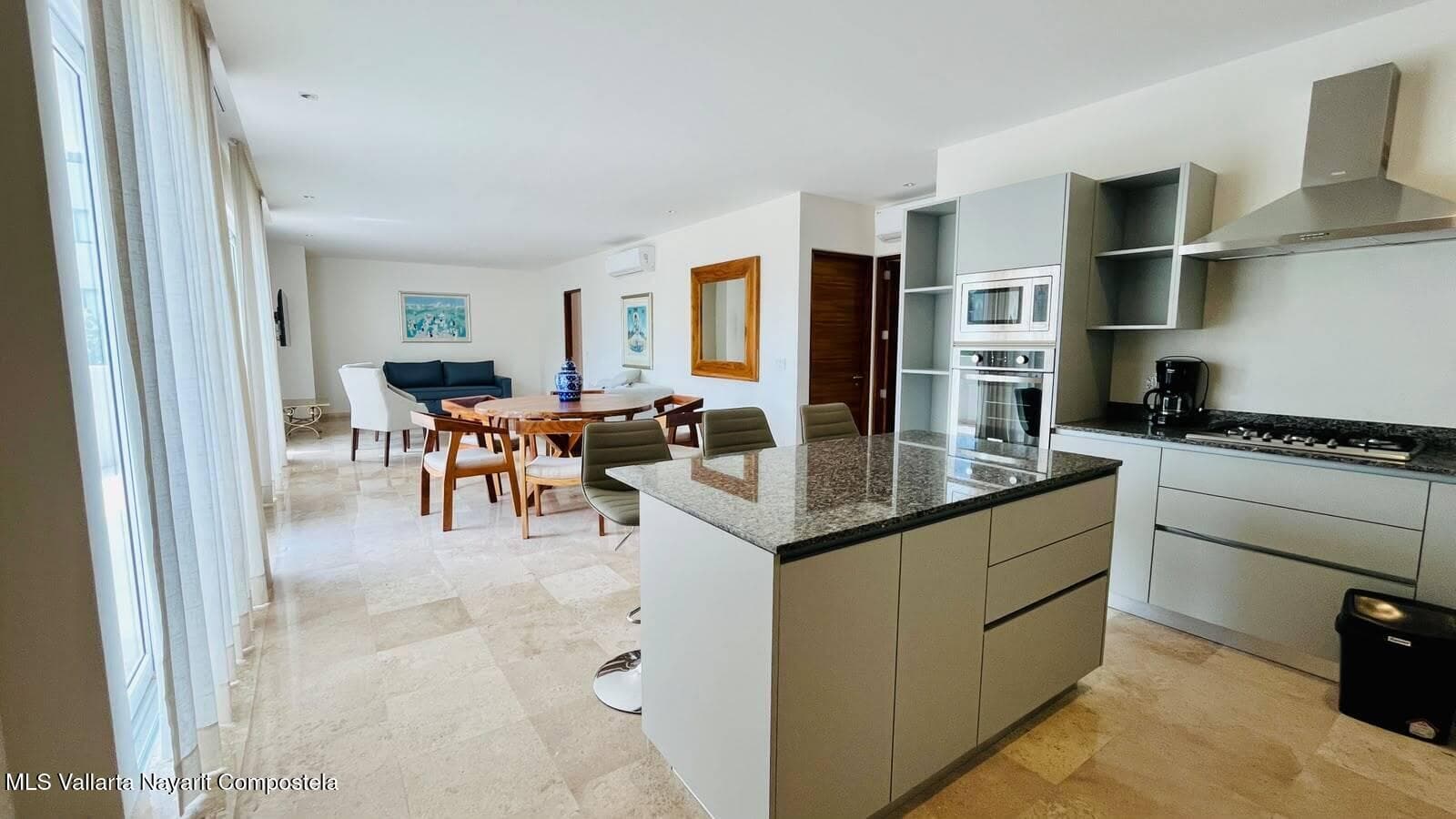 Siete Uno Residencial 8