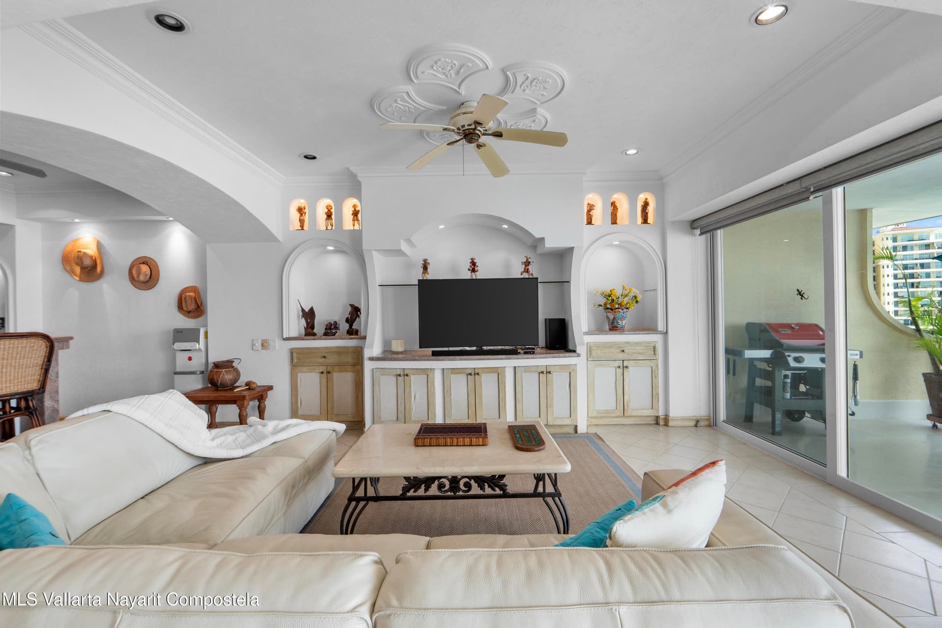 Bay View Grand 22