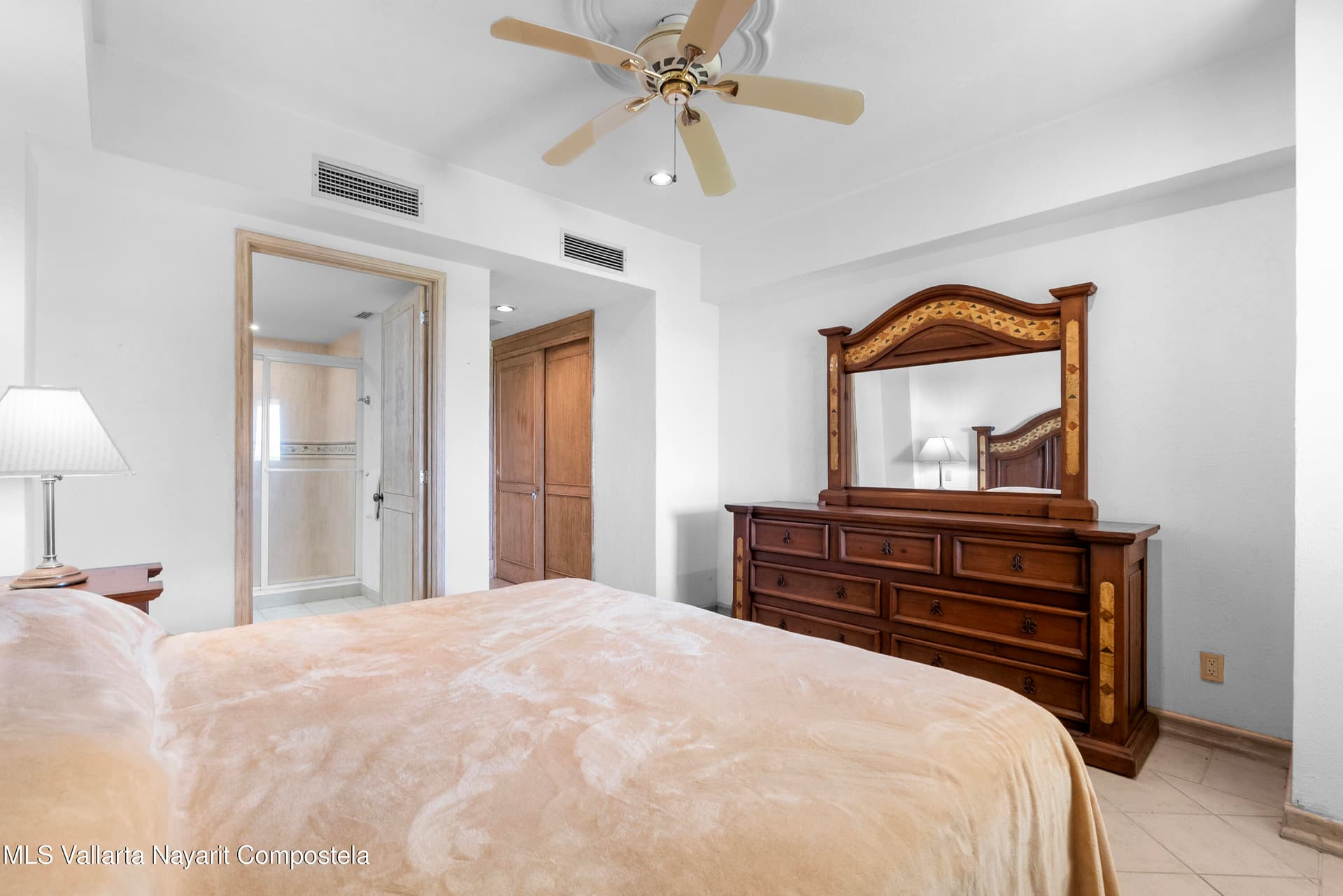 Bay View Grand 28