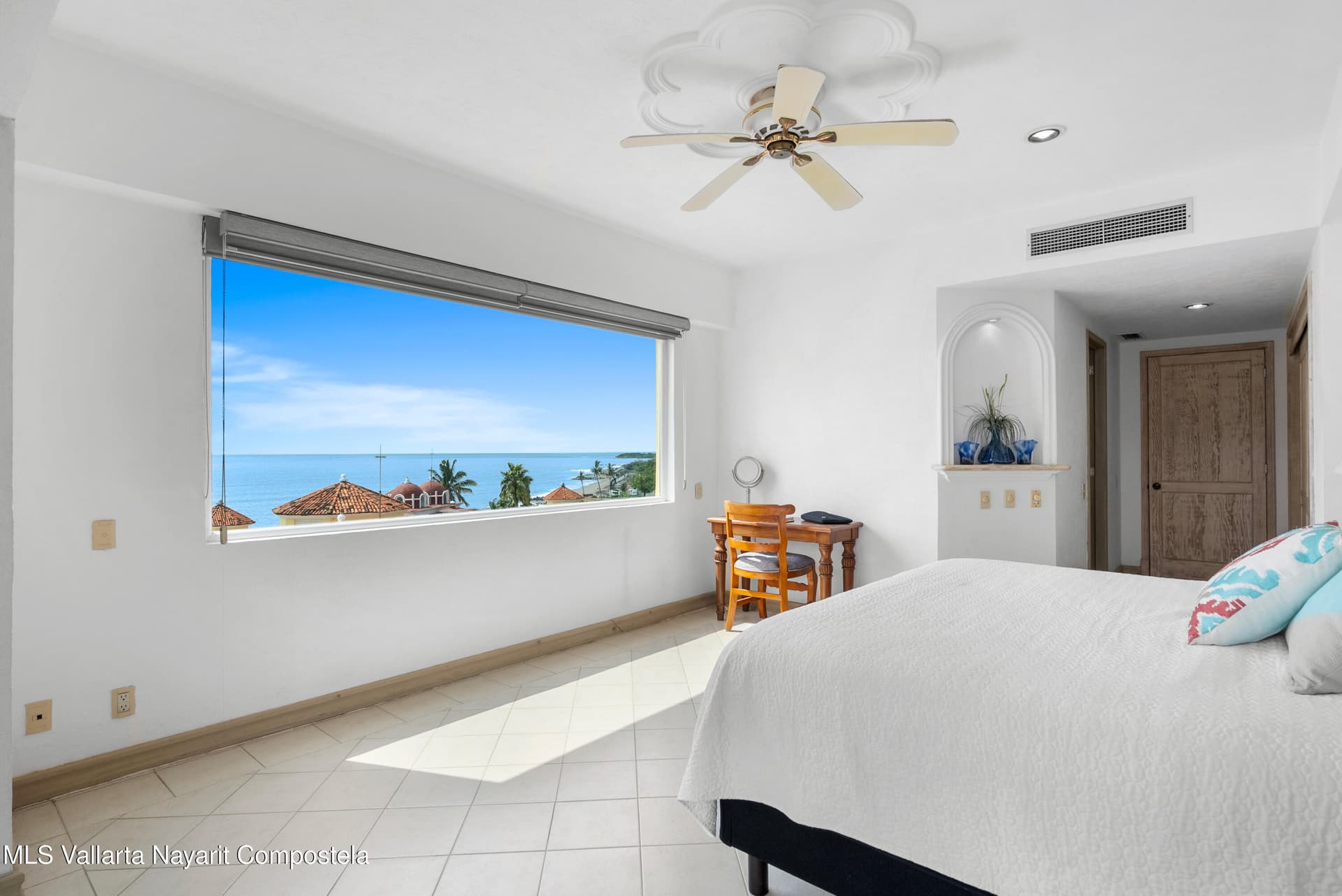 Bay View Grand 33