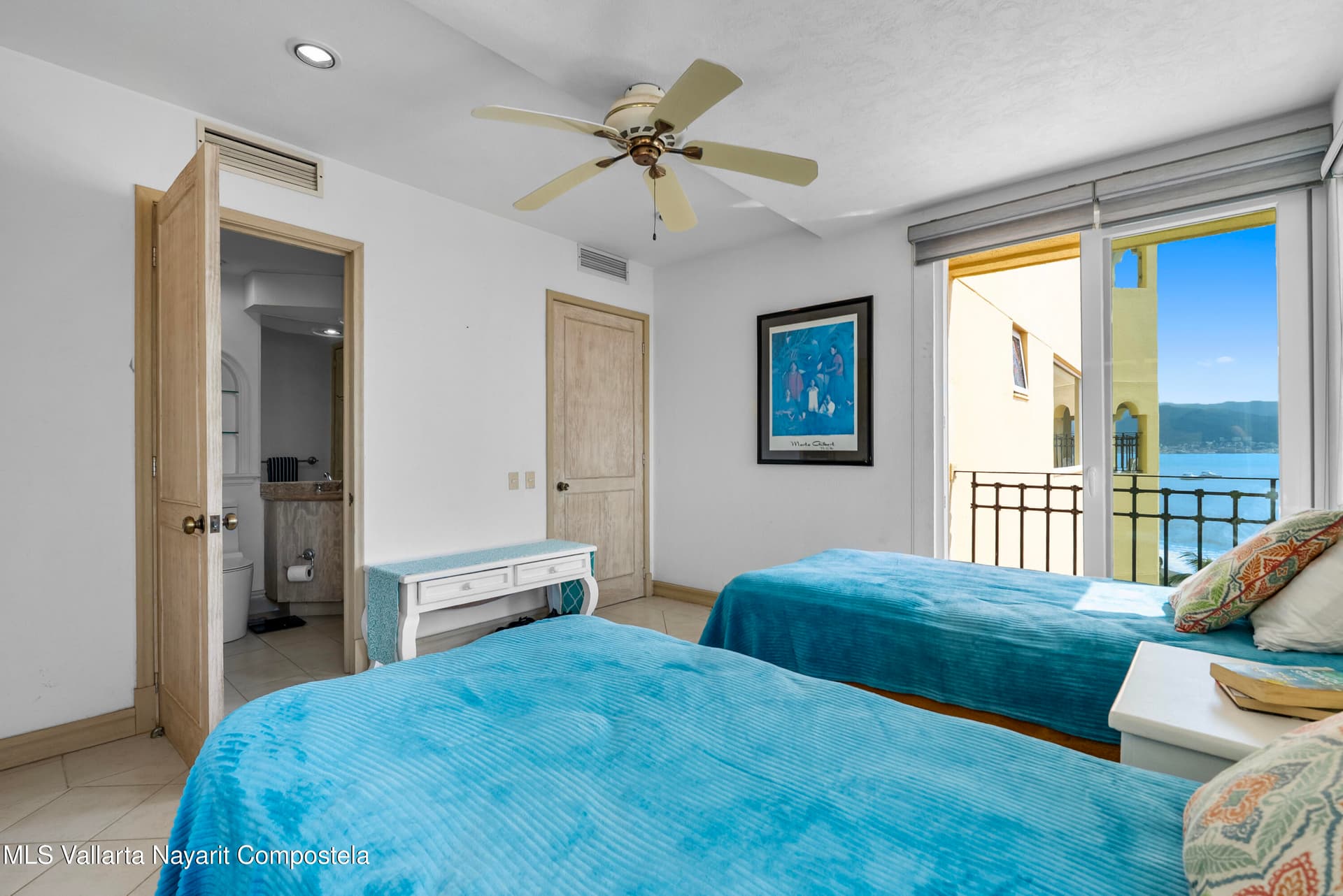 Bay View Grand 35