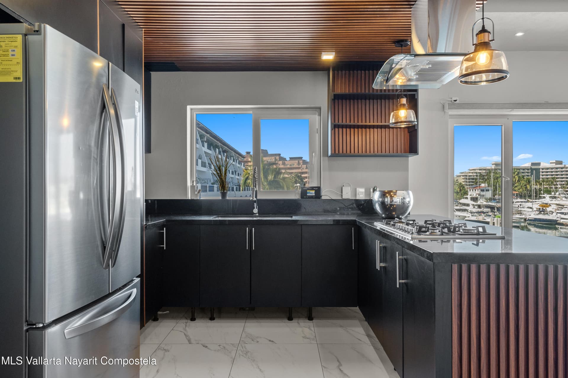 Marina Suites 12