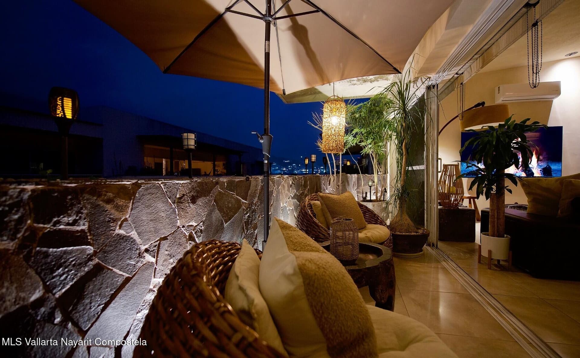 La Joya Vallarta 14