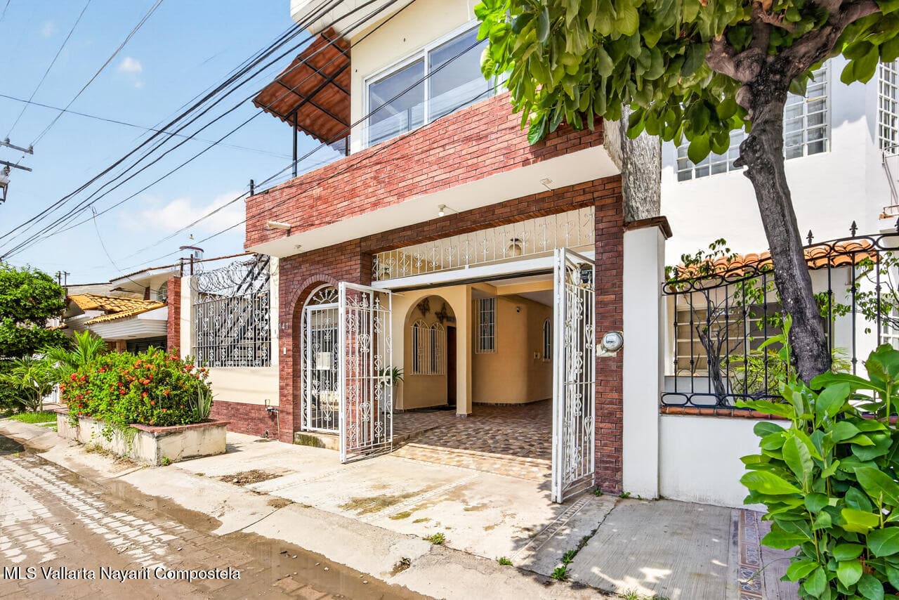 141 Avenida Pavo Real Pavo Real 4