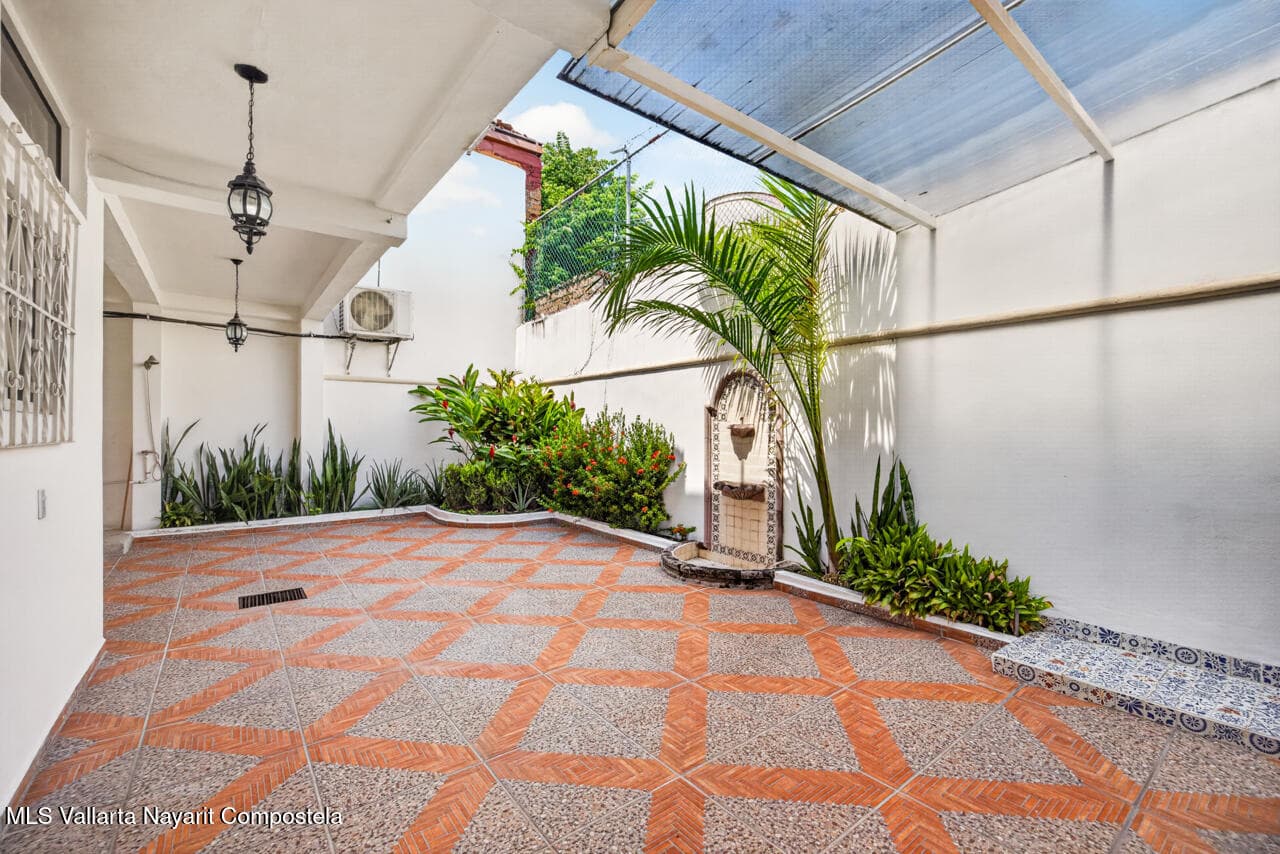 141 Avenida Pavo Real Pavo Real 30