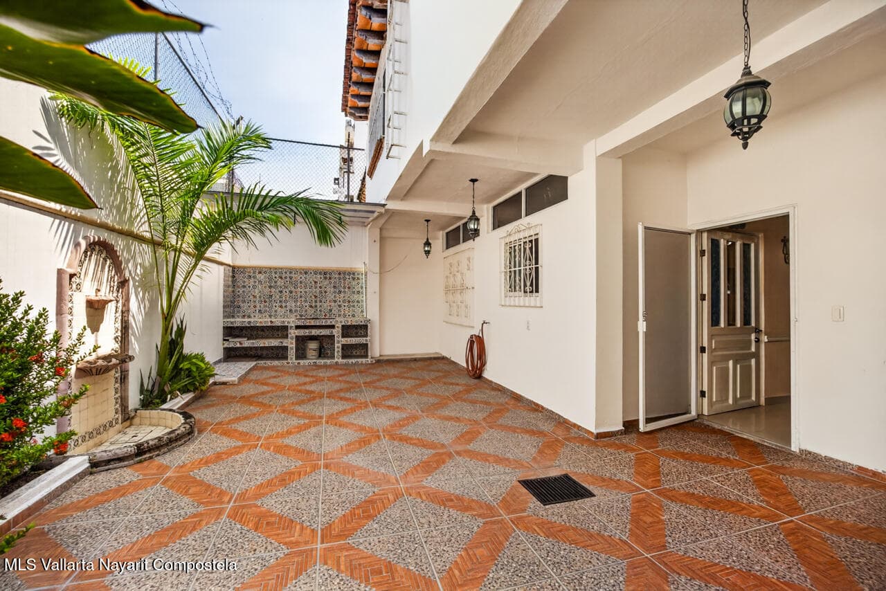 141 Avenida Pavo Real Pavo Real 28