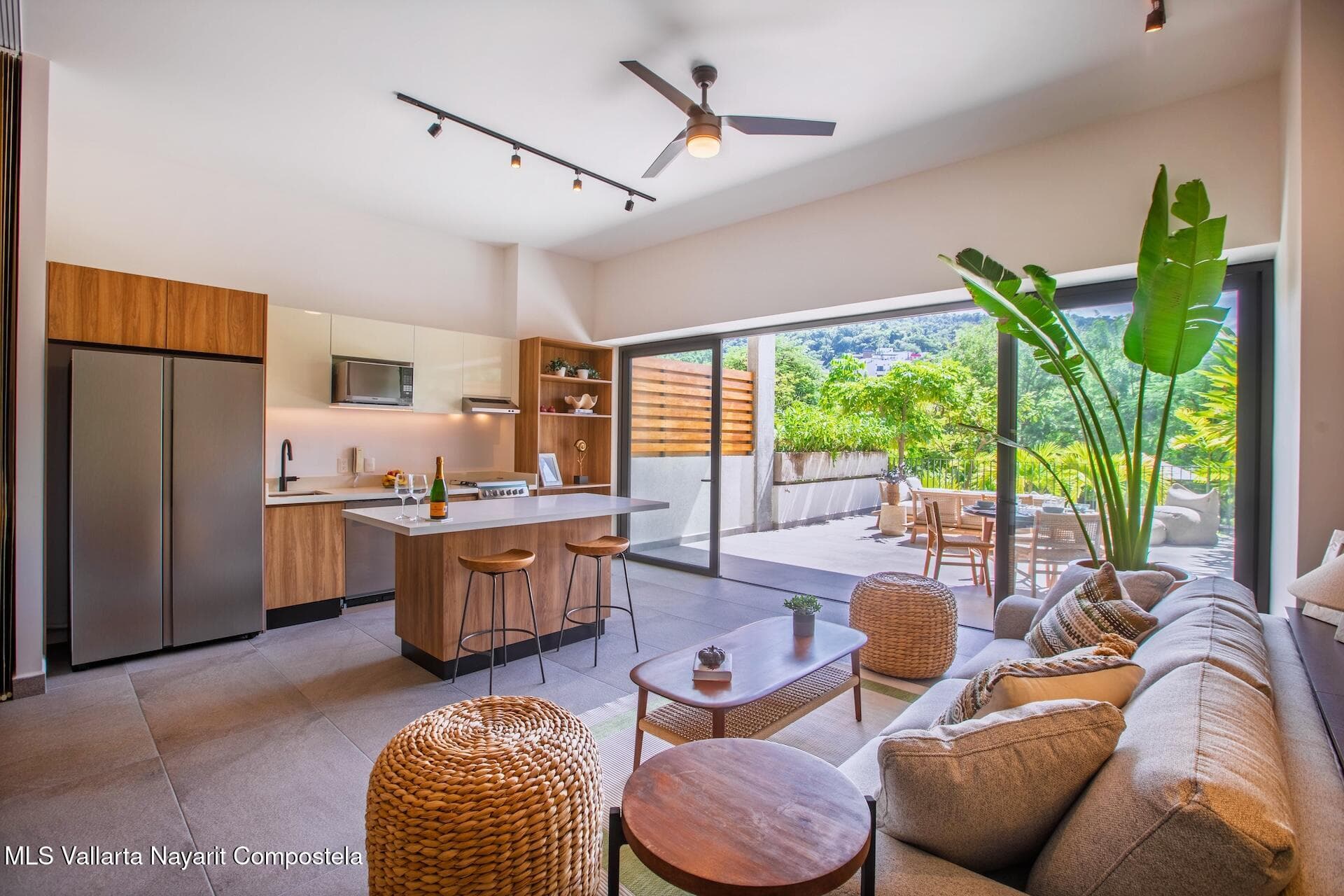 Oasis at Riviera Cuale 6