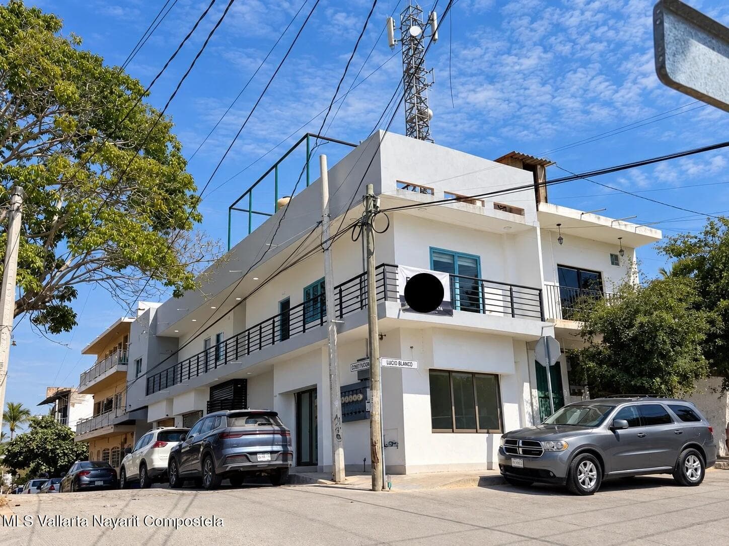 33 Calle Lucio Blanco 3