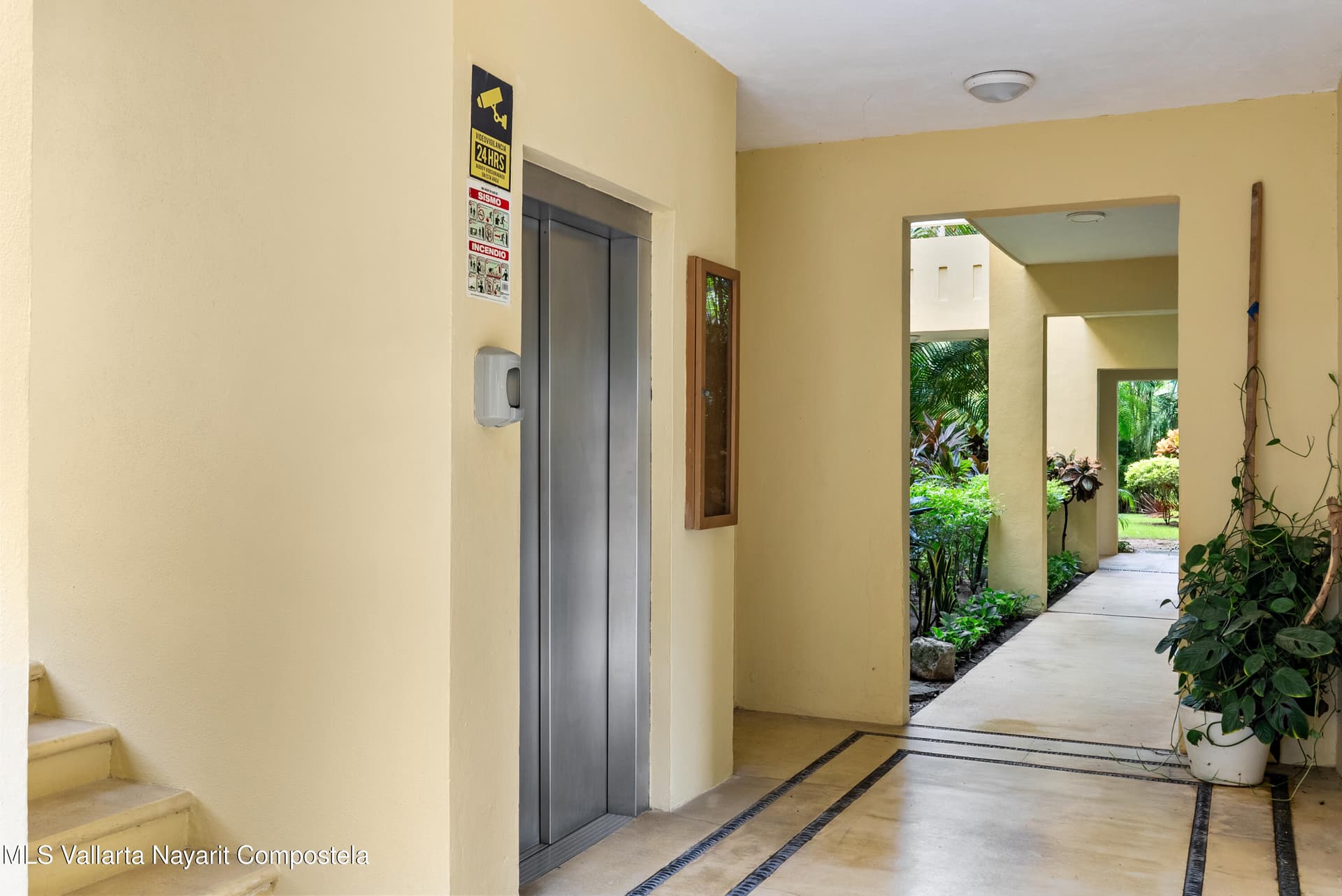 A201 BLVD COSTERO 4