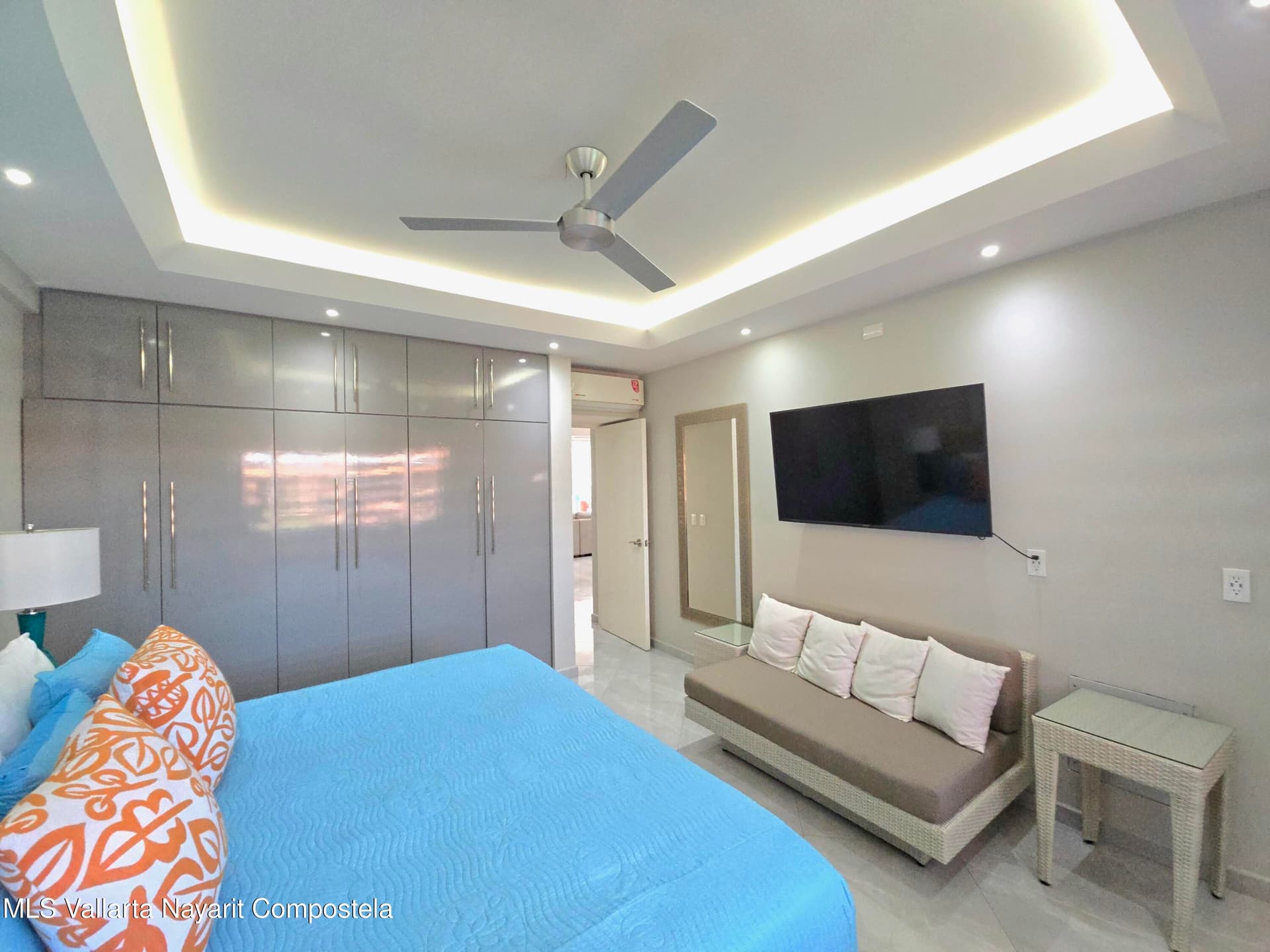 Puesta Del Sol - Marina 17