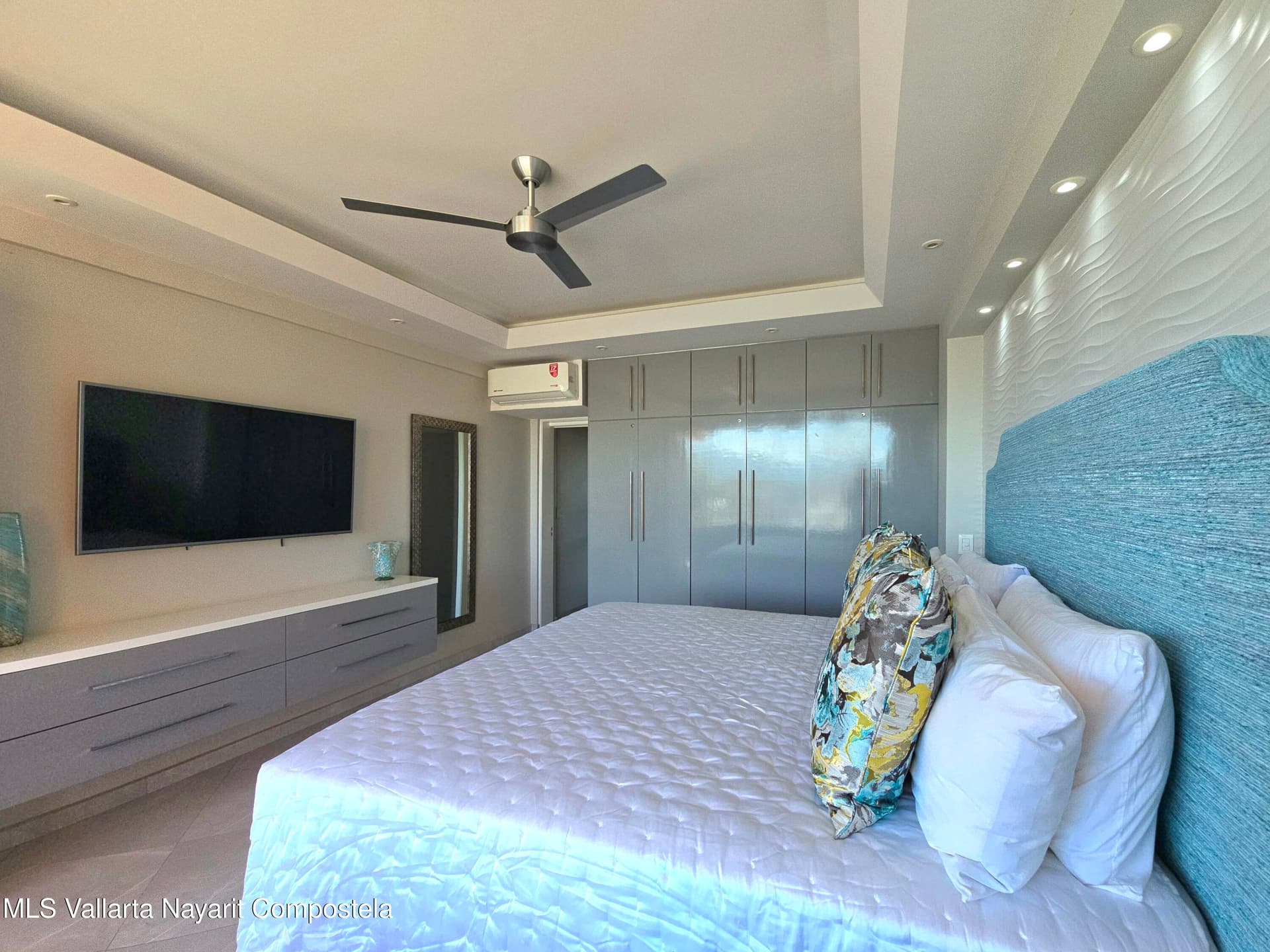 Puesta Del Sol - Marina 19
