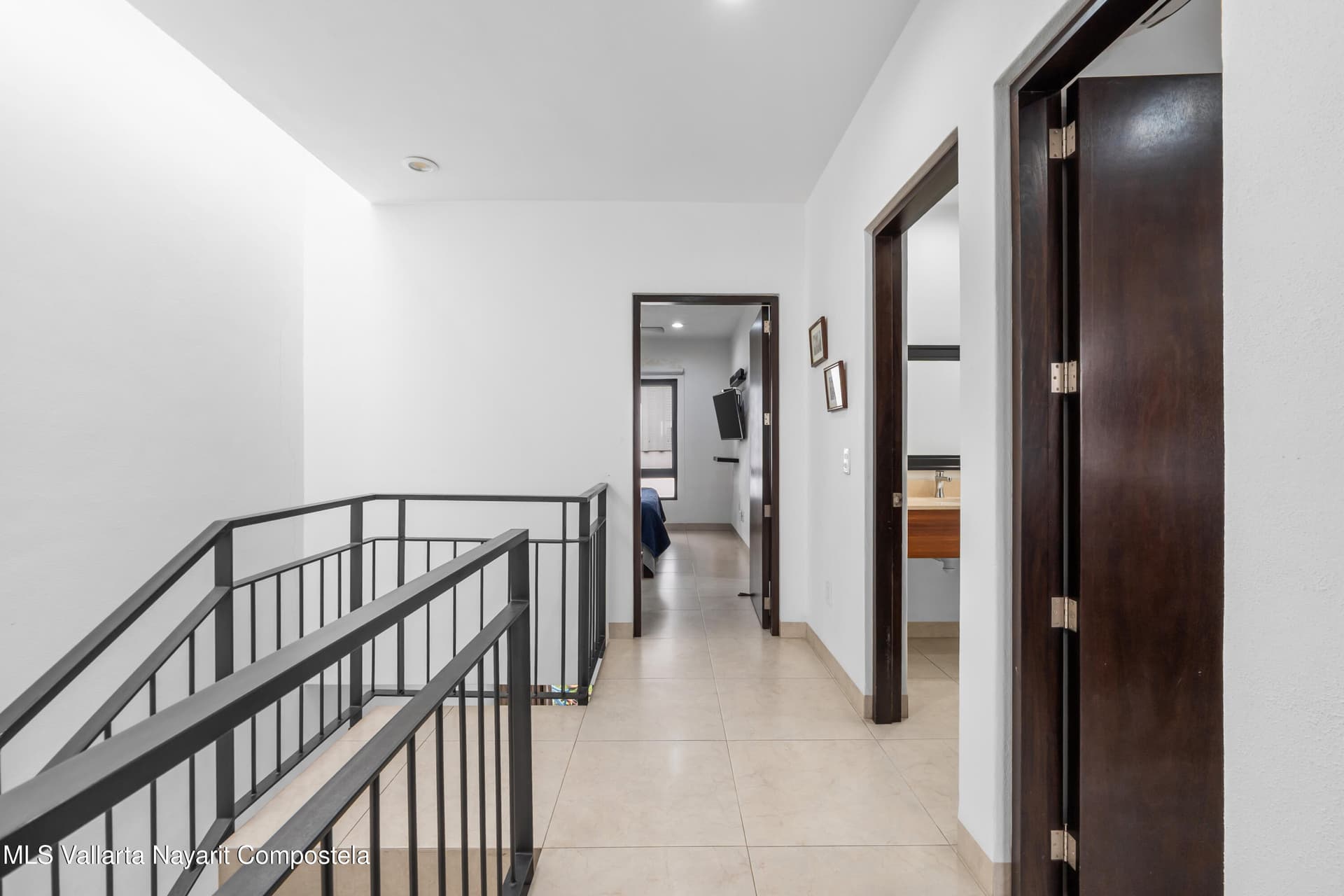 317 Avenida Federacion 7