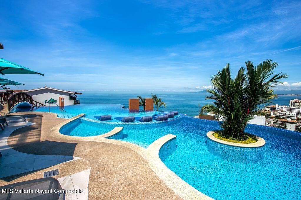 Residences by Pinnacle