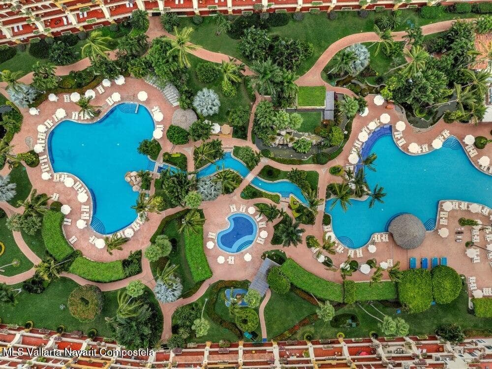 Velas Vallarta 34