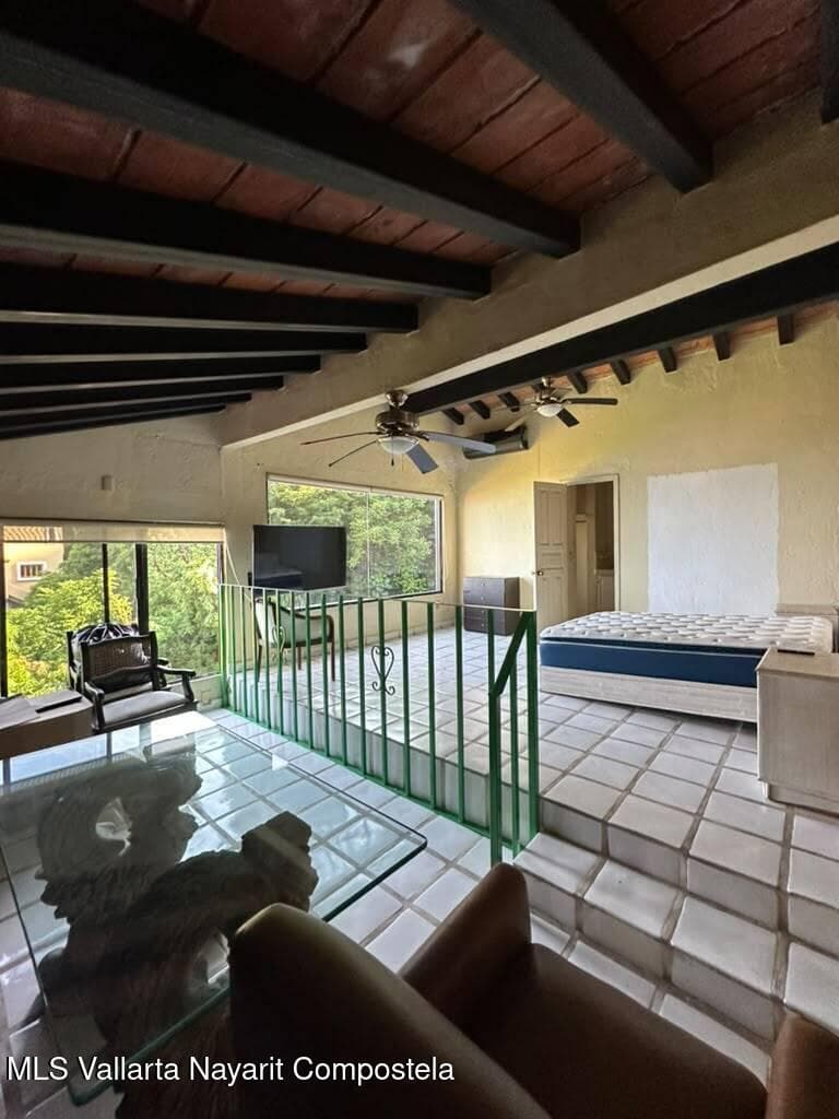 La Canada 7