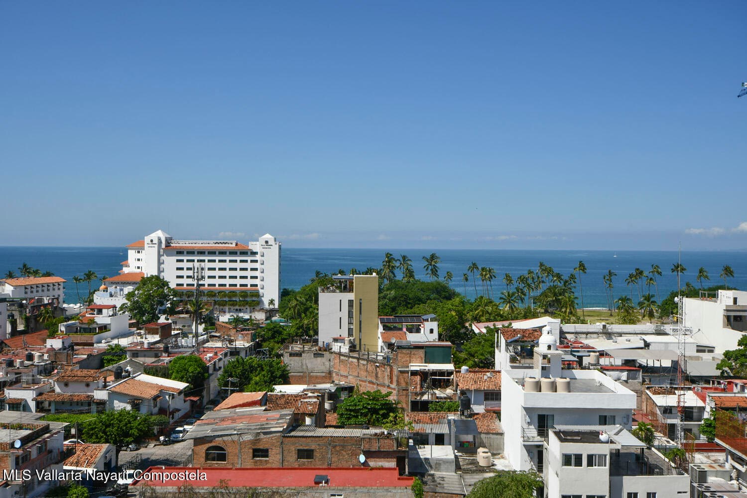 The Colonial 26