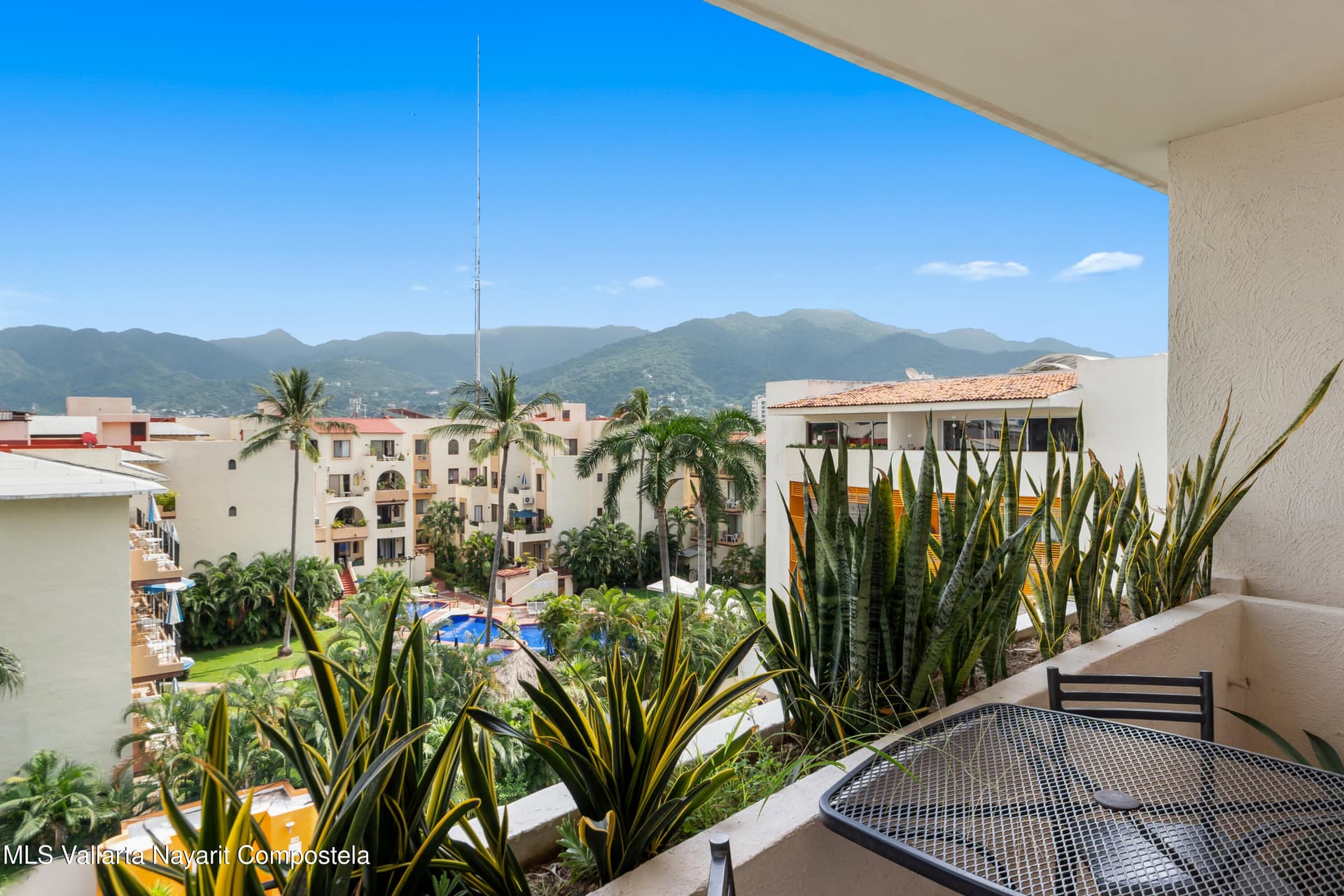 La Joya Vallarta 2