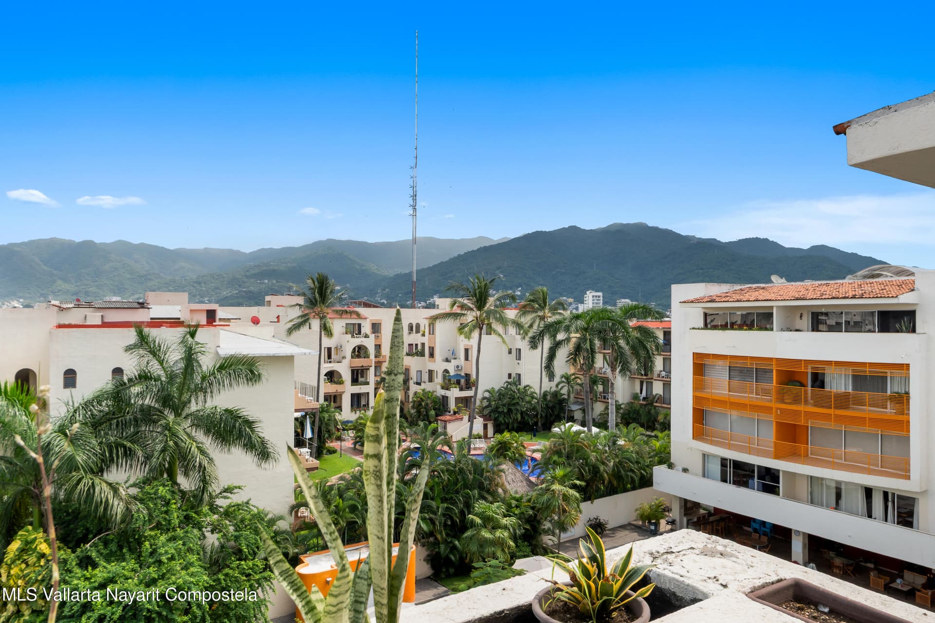 La Joya Vallarta 3