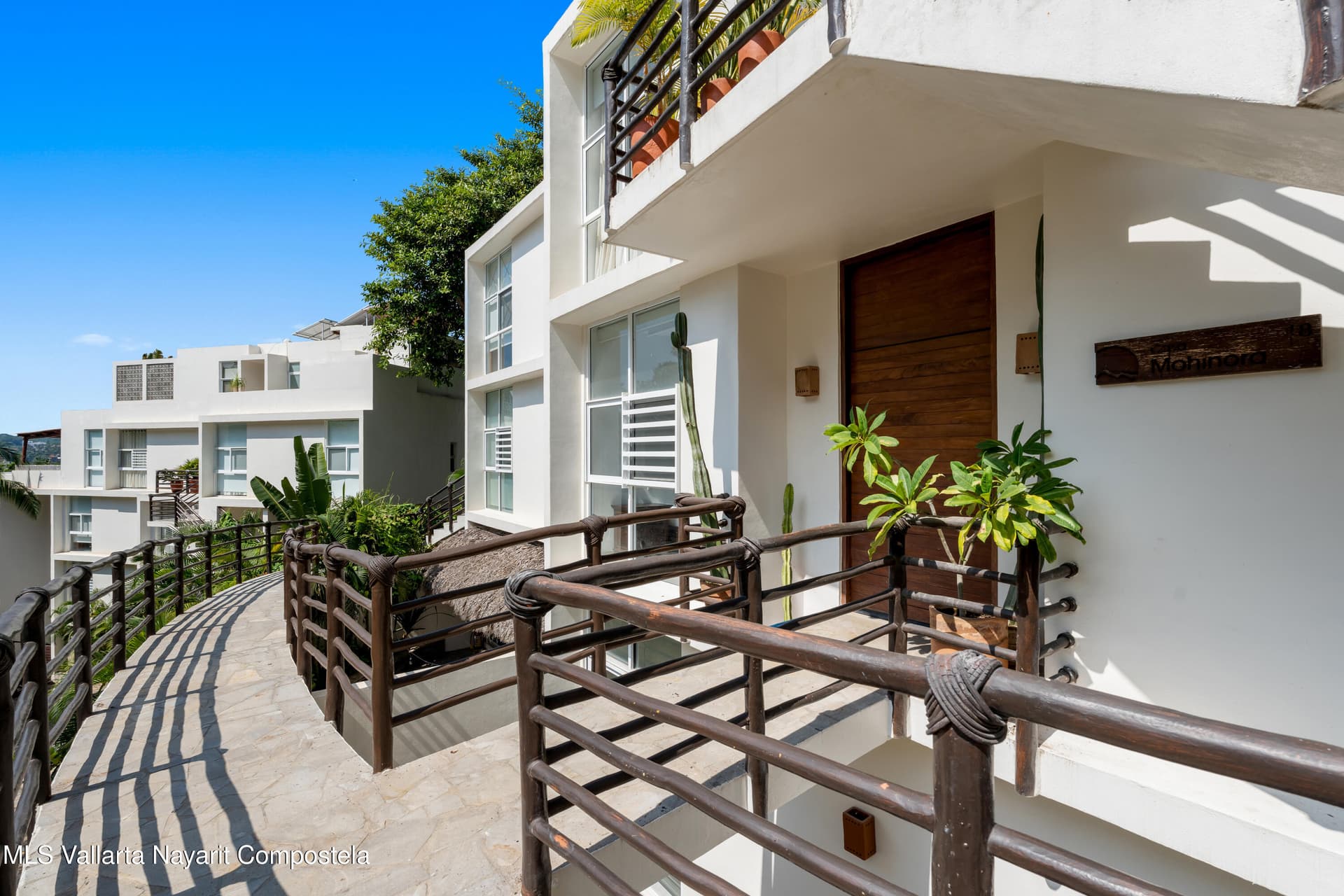 132 Ave del Palmar 7