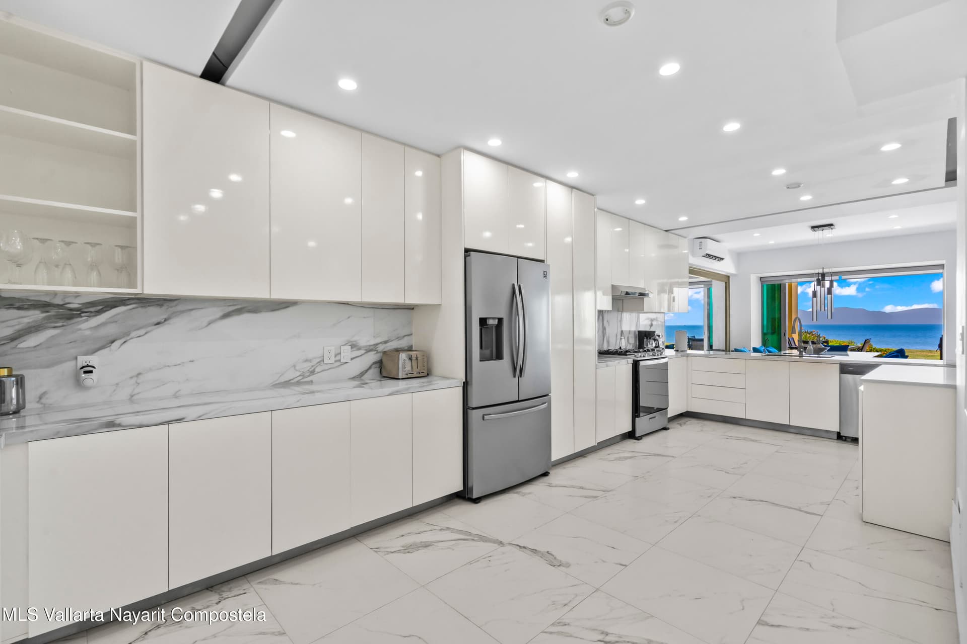 Bay View Grand 9