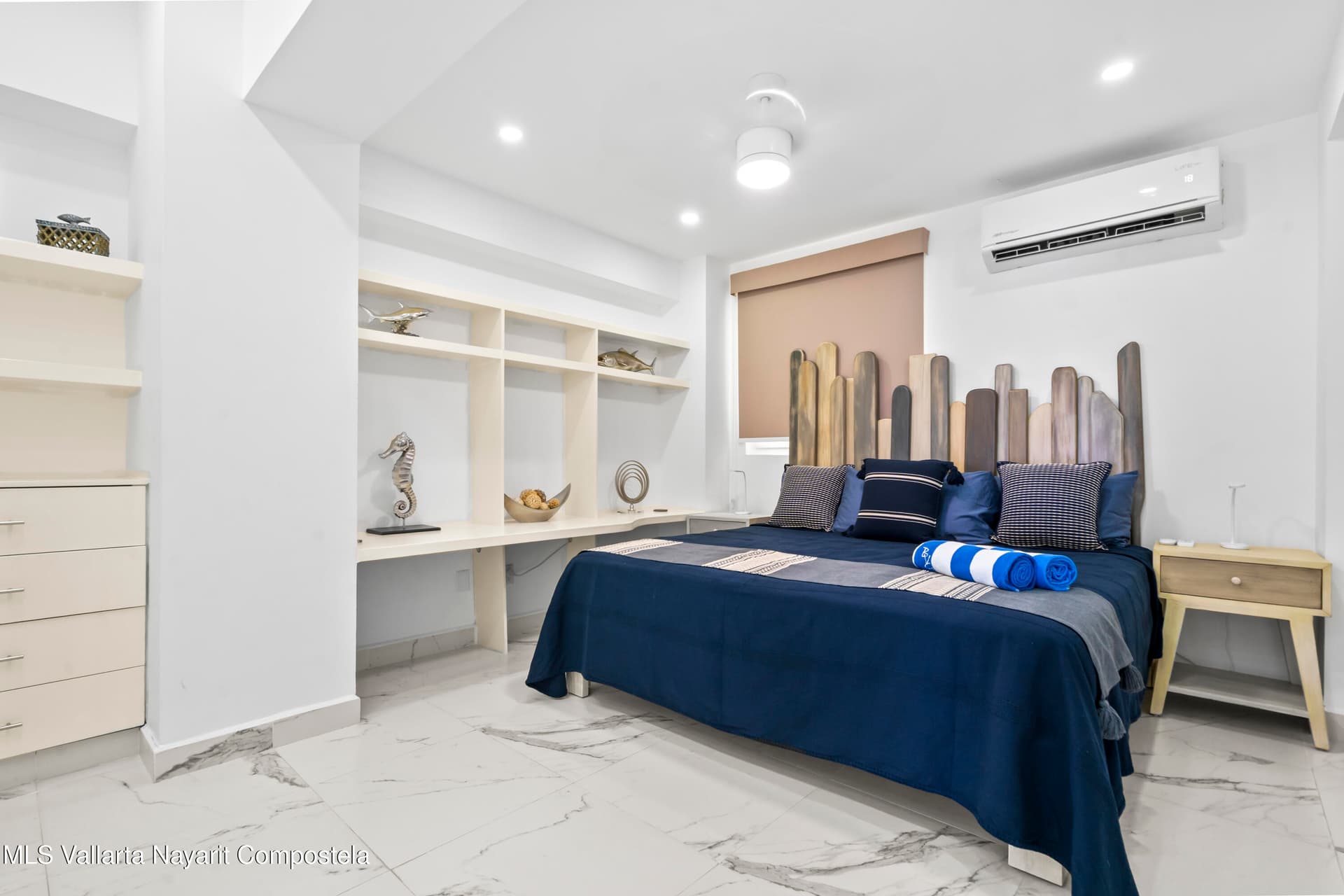 Bay View Grand 26