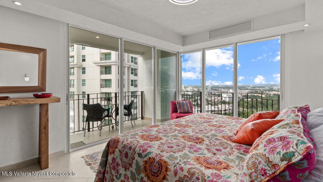 Grand Venetian 2