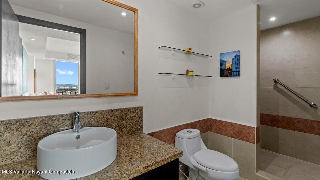 Grand Venetian 6