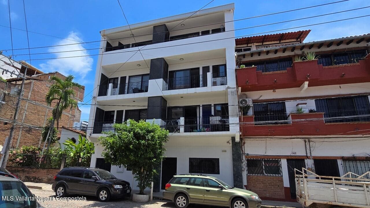 470 Francisco I. Madero 19