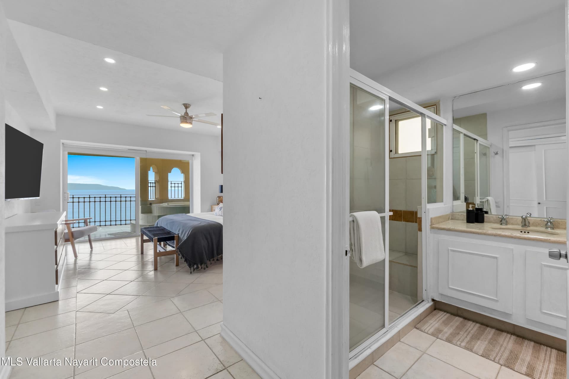 Bay View Grand 14
