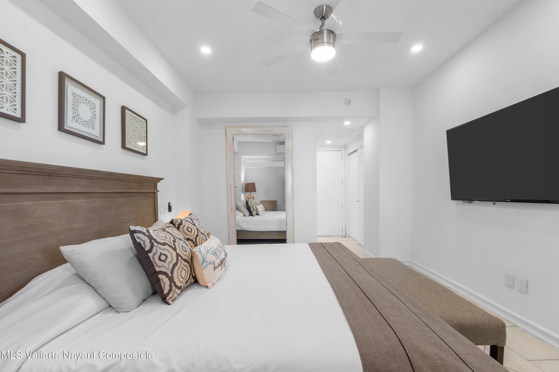 Bay View Grand 22