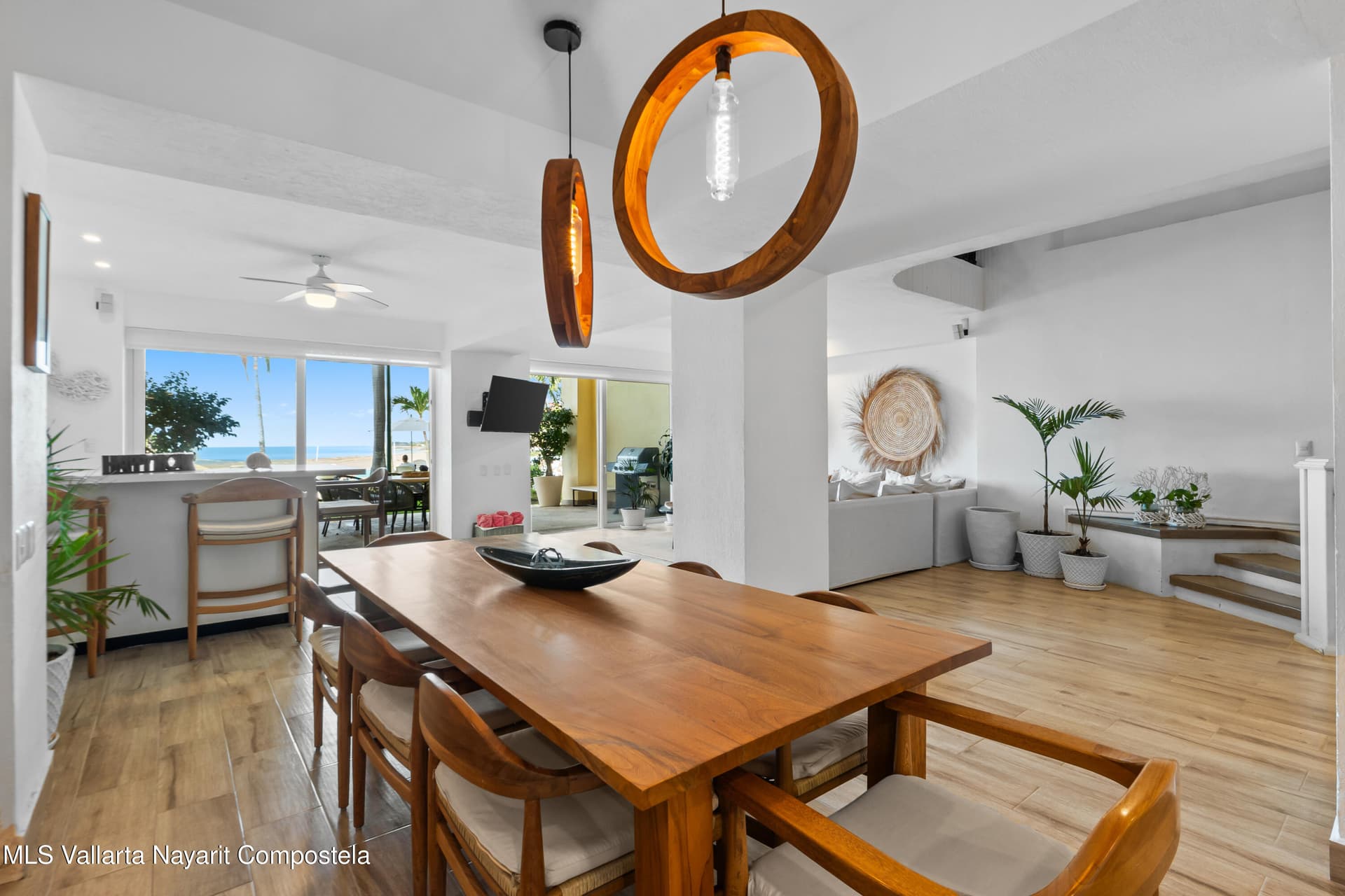 Bay View Grand 8