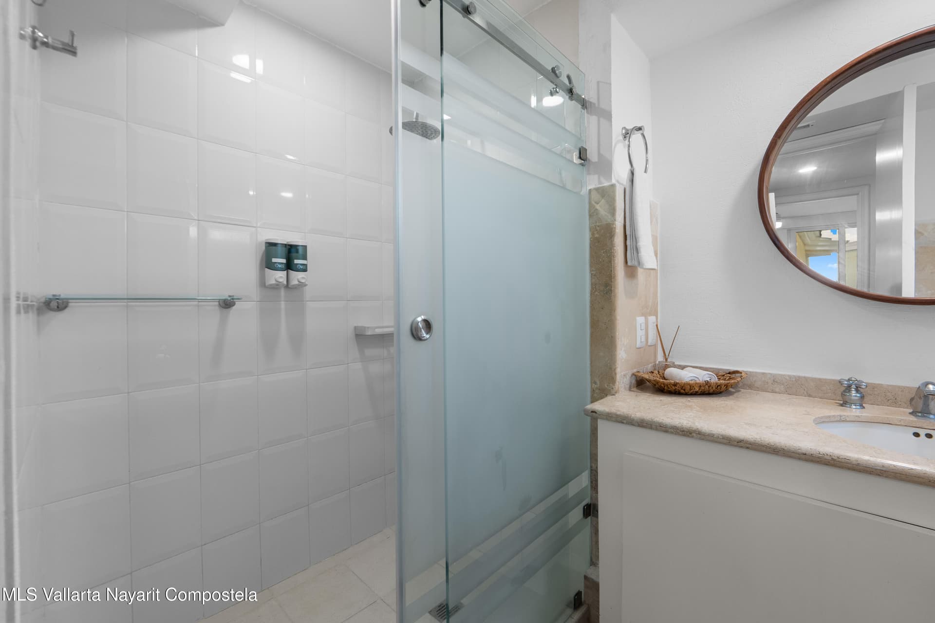 Bay View Grand 28