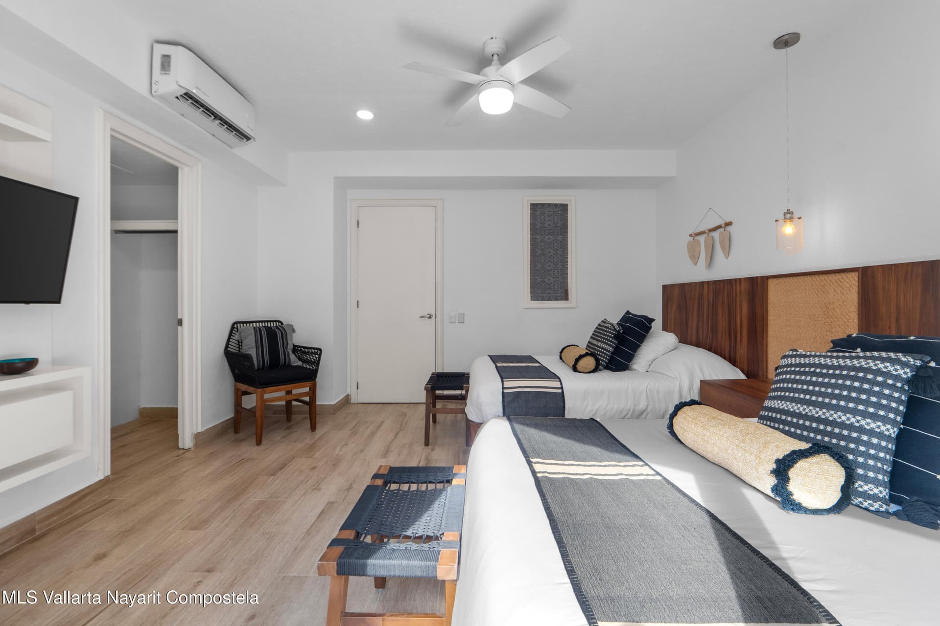 Bay View Grand 30