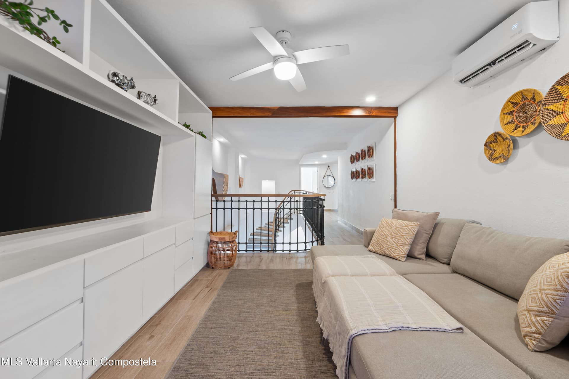 Bay View Grand 36