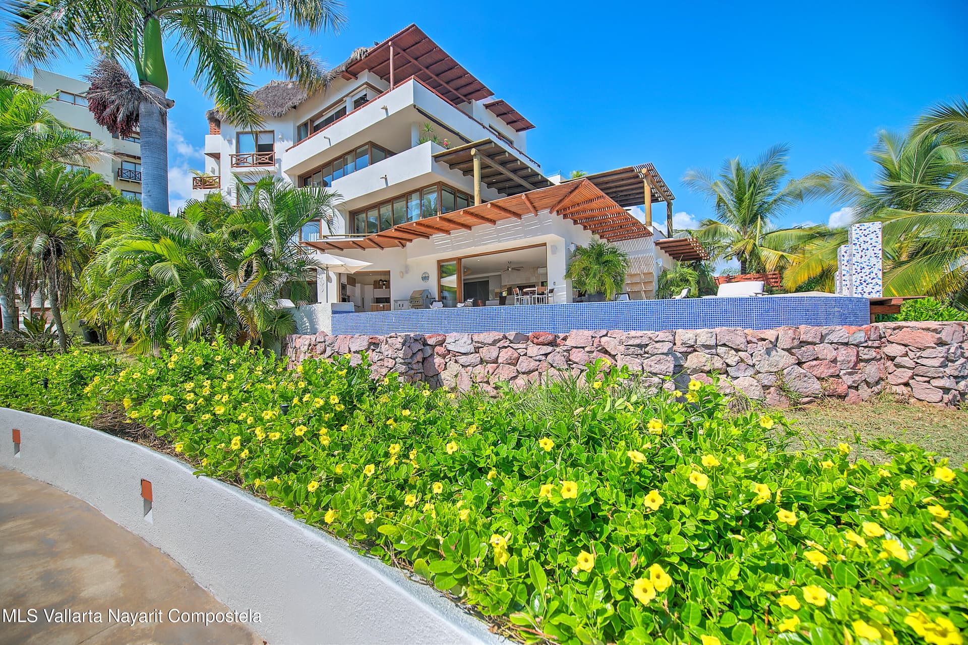 Punta Esmeralda 3