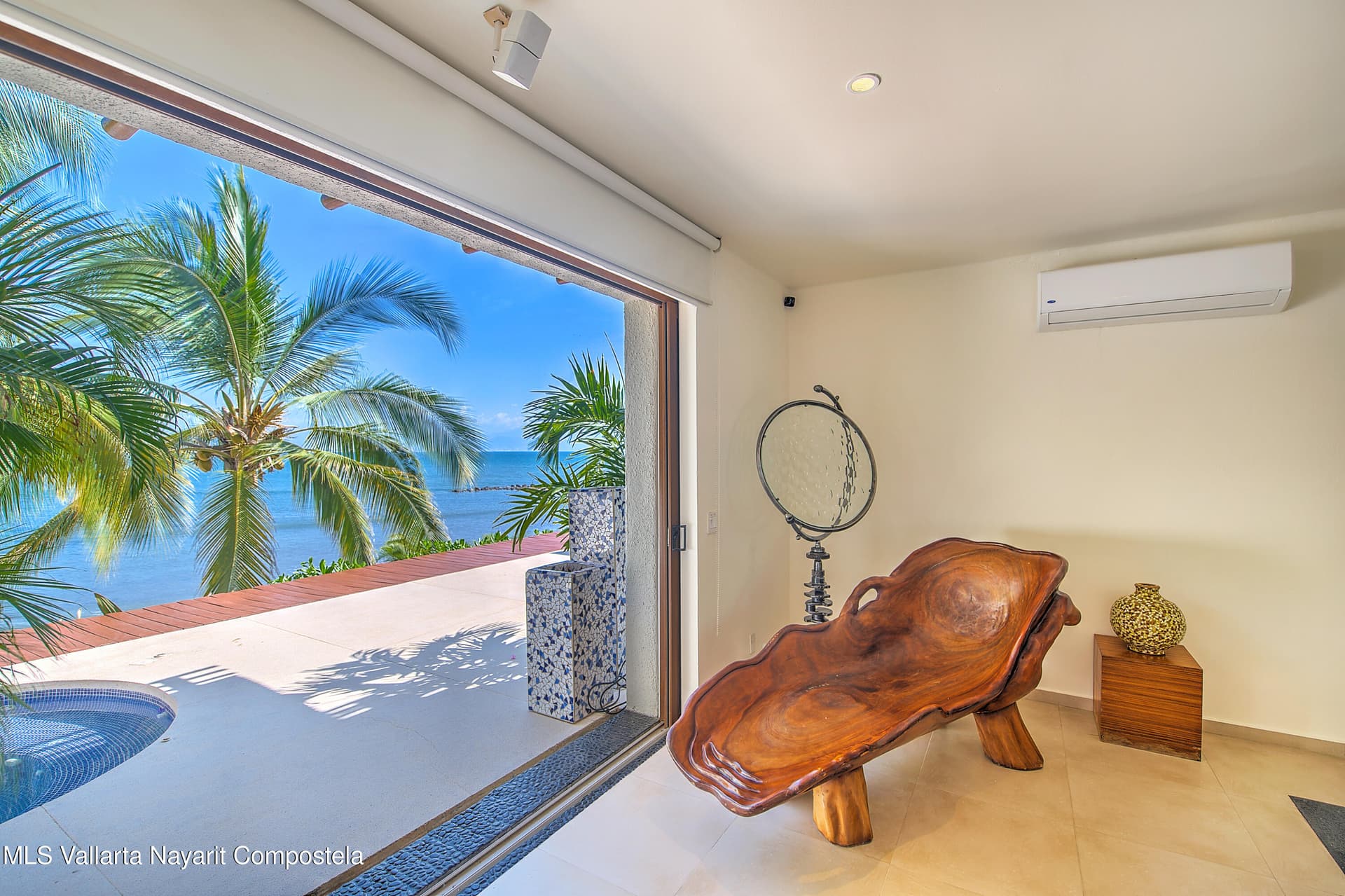 Punta Esmeralda 25
