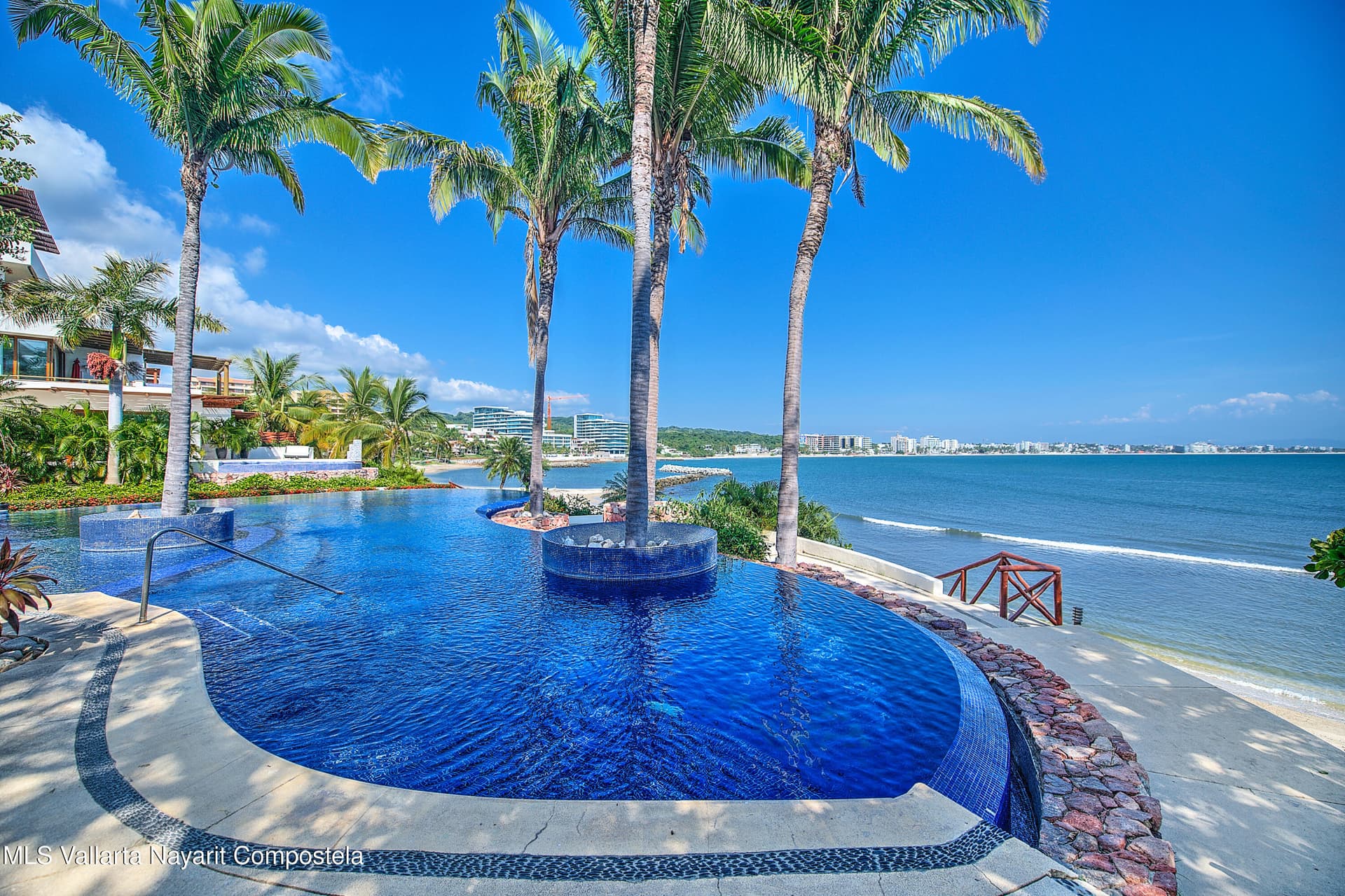 Punta Esmeralda 31