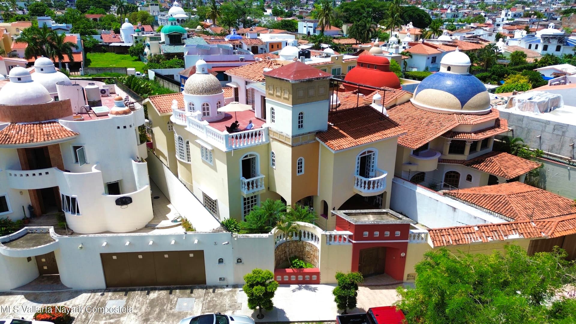 House in Francisco Villa East