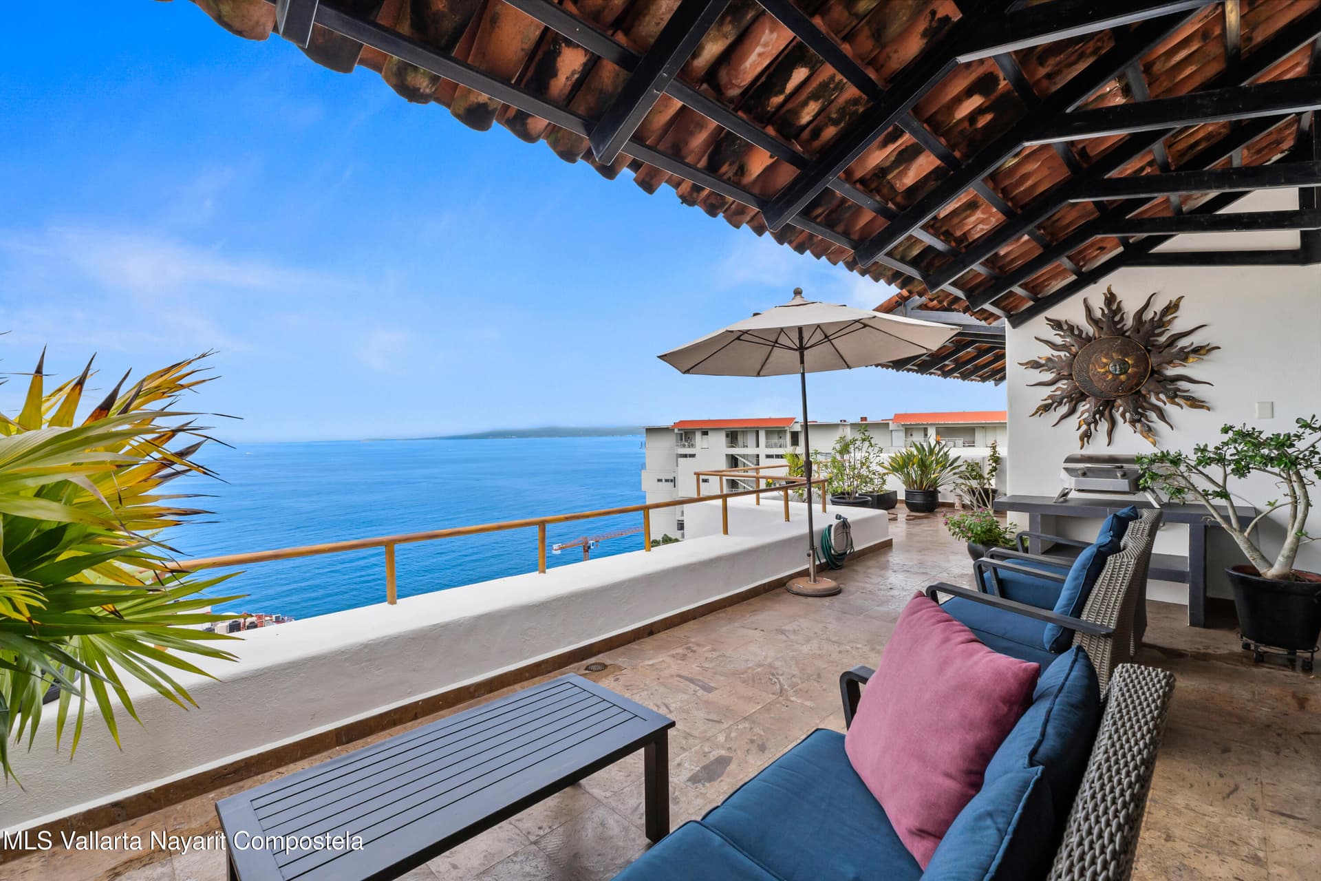 Condo in South Shore