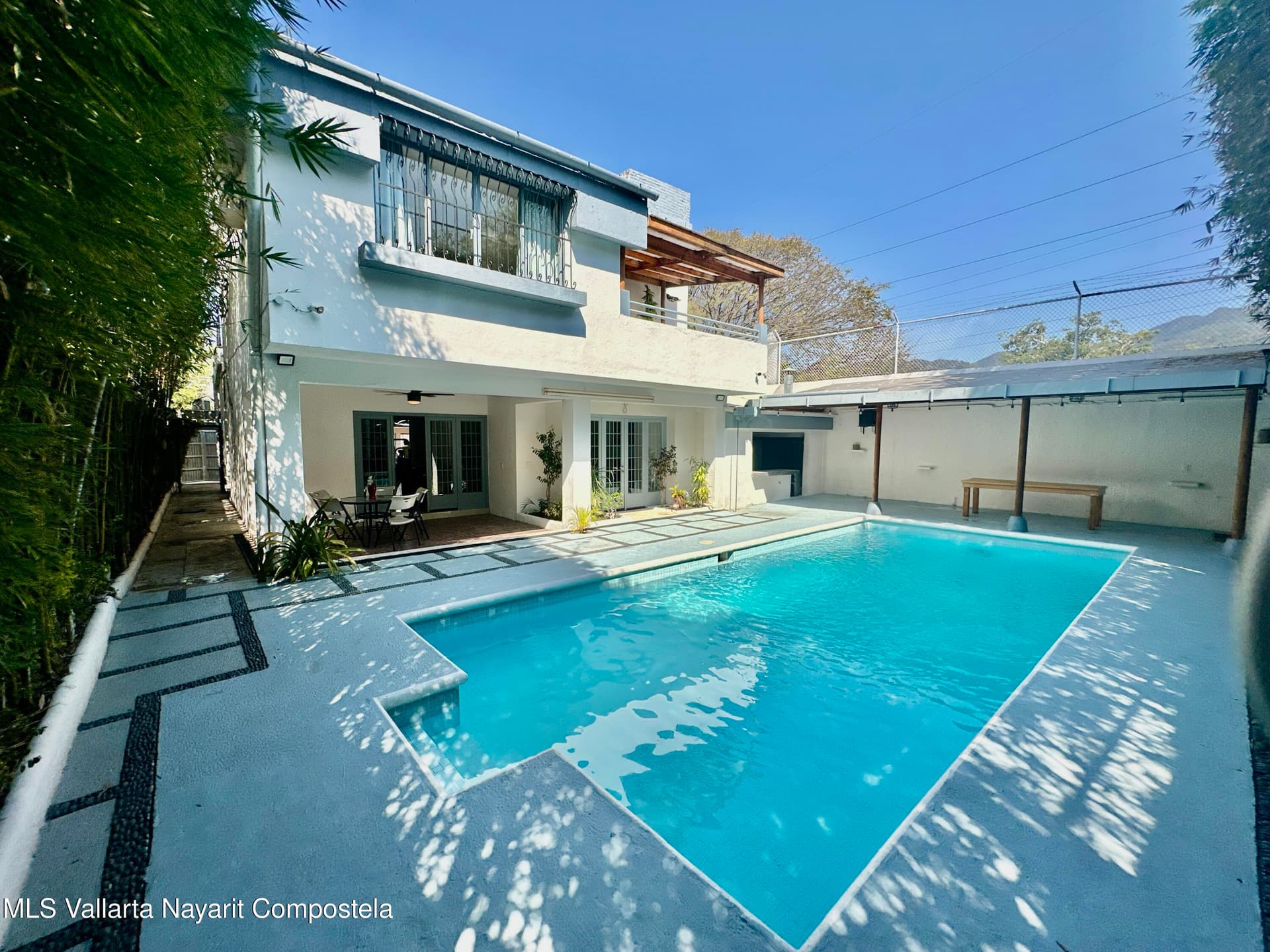 House in Francisco Villa East