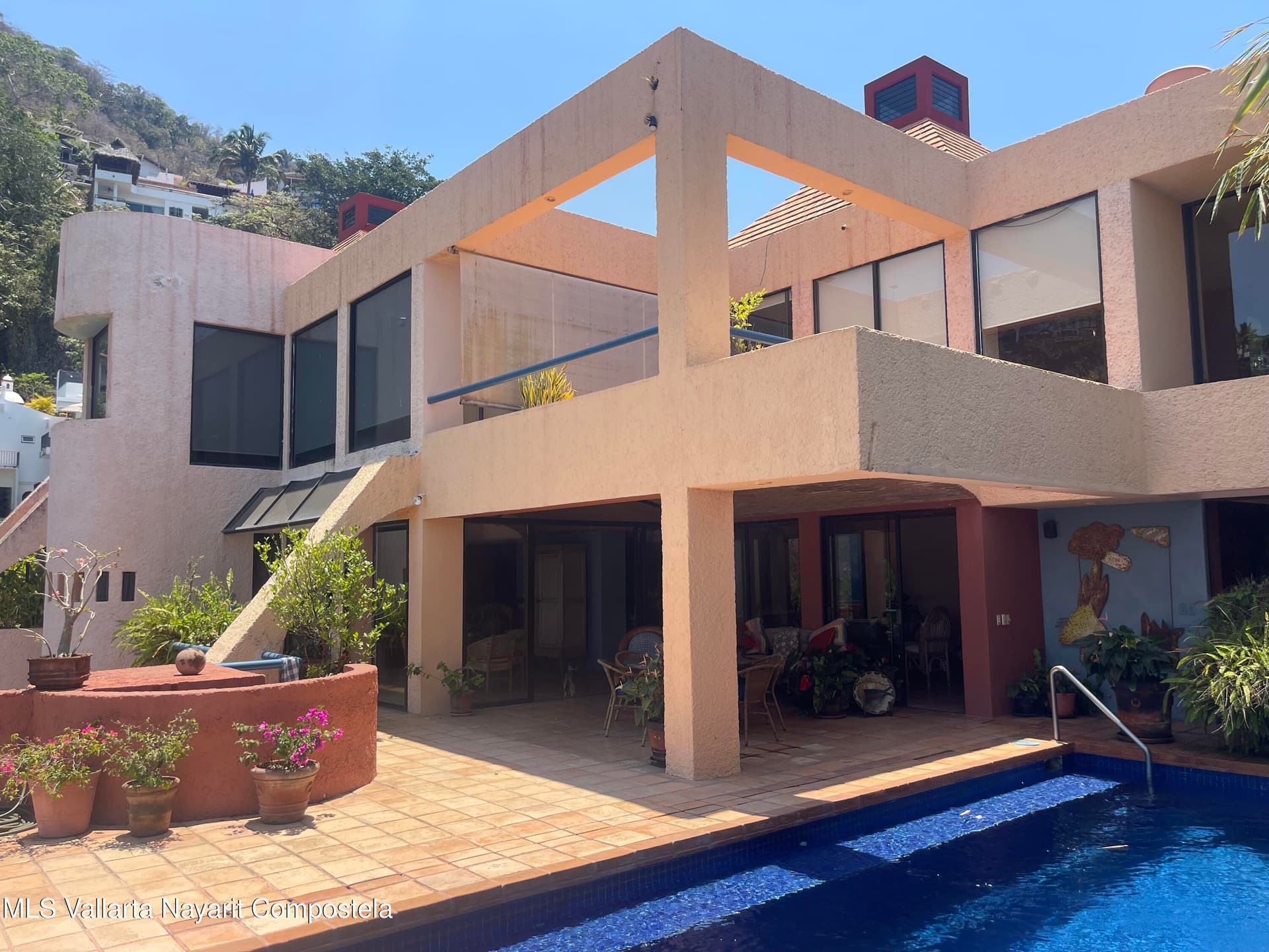 House in South Shore