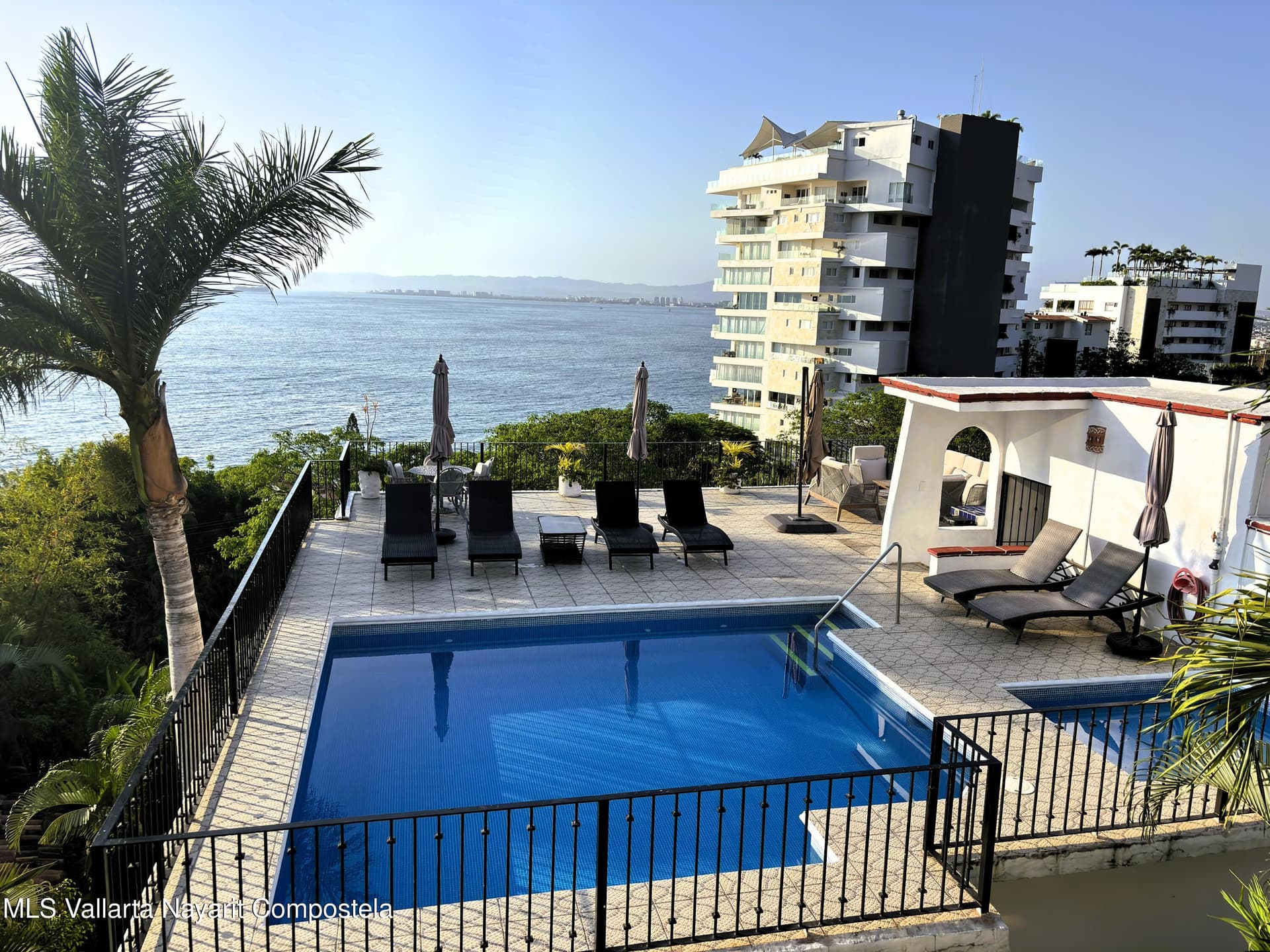 Condo in South Shore
