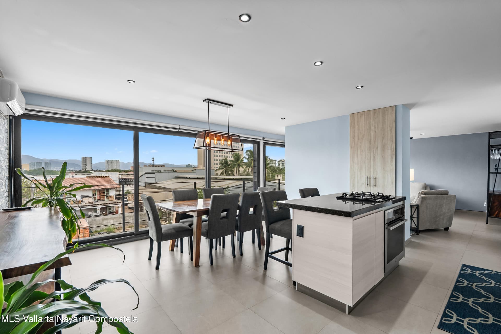 Condo in Airport