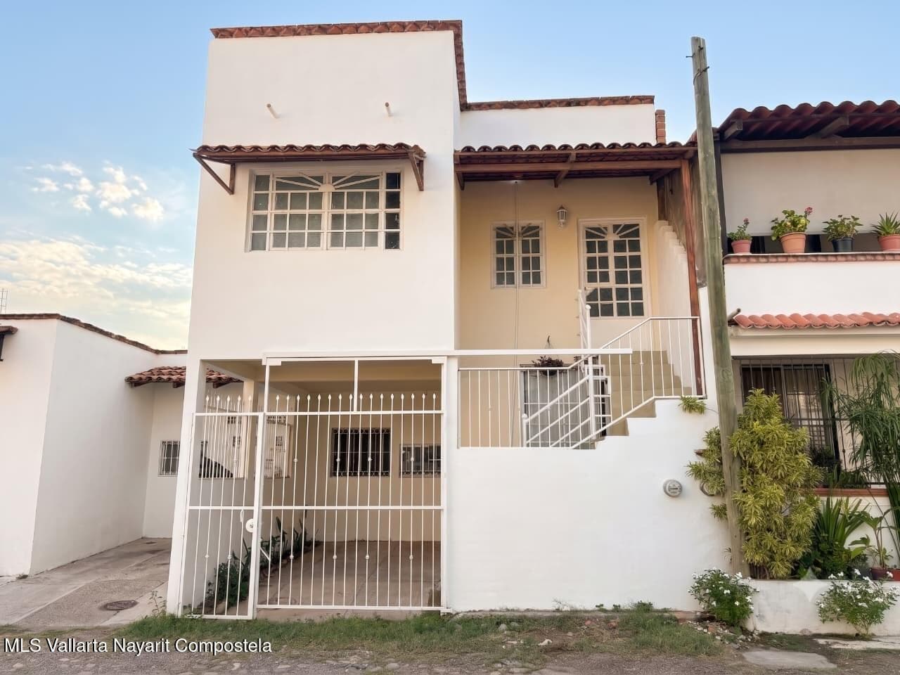 House in Francisco Villa East
