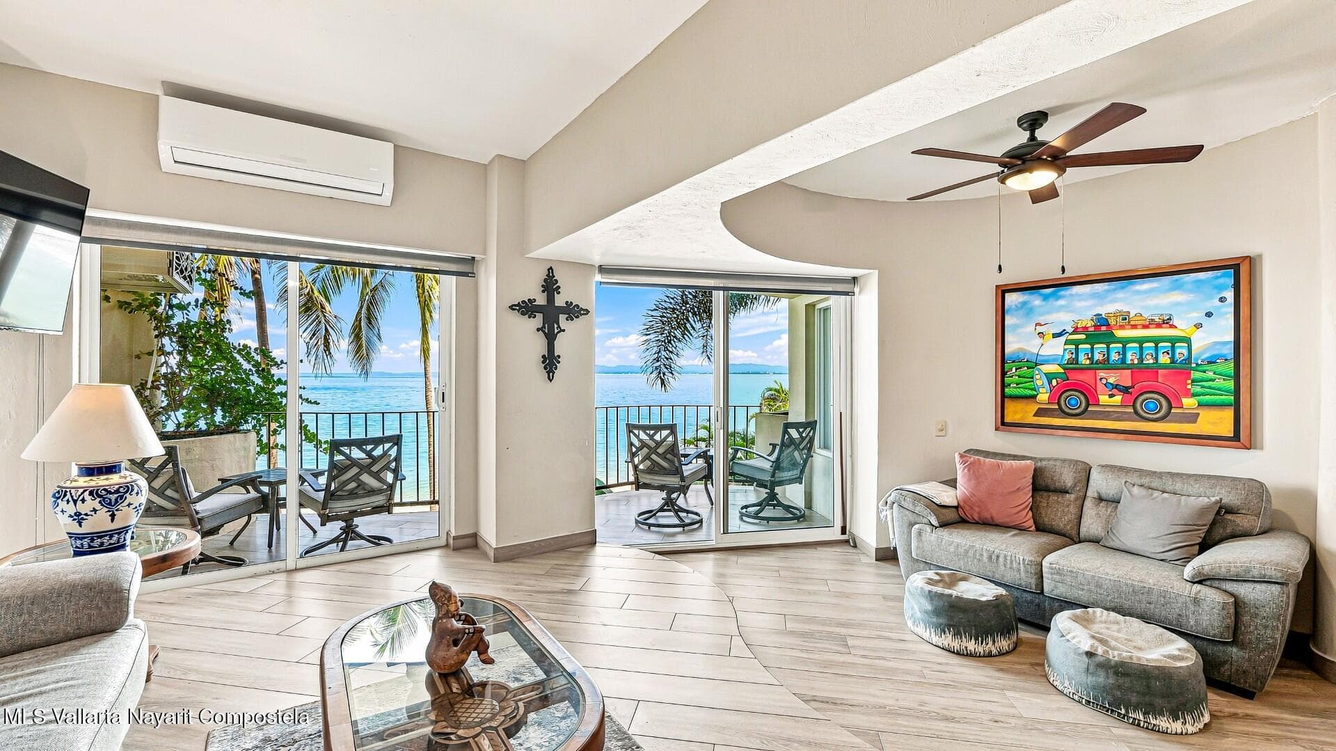 Condo in South Shore